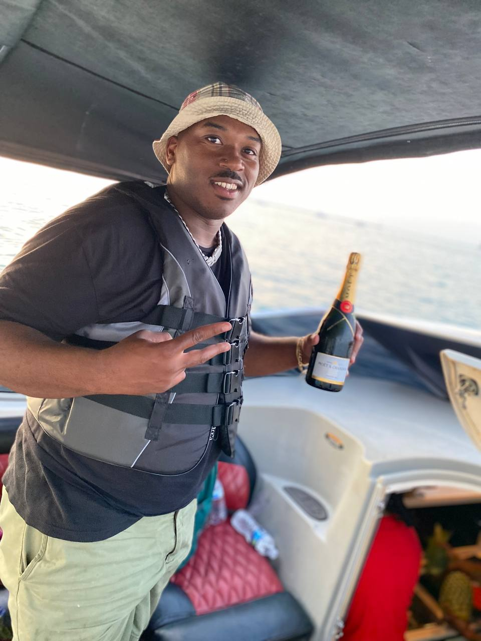 Waverunner charter moment 25